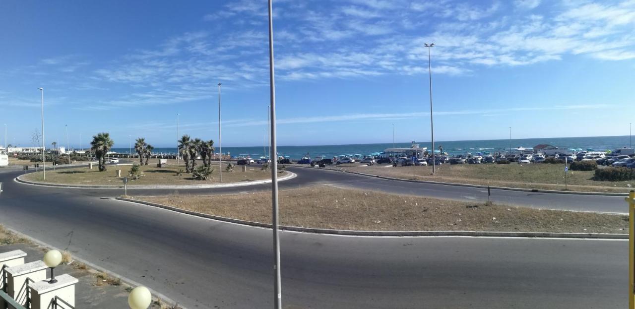 Mare Di Roma Villa Lido di Ostia Bagian luar foto