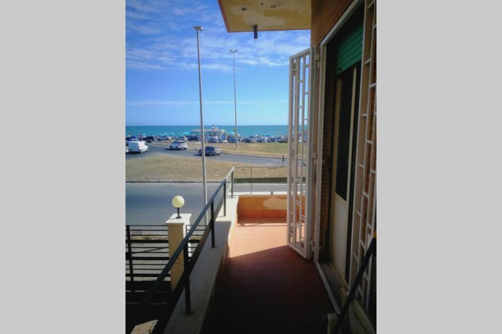 Mare Di Roma Villa Lido di Ostia Bagian luar foto